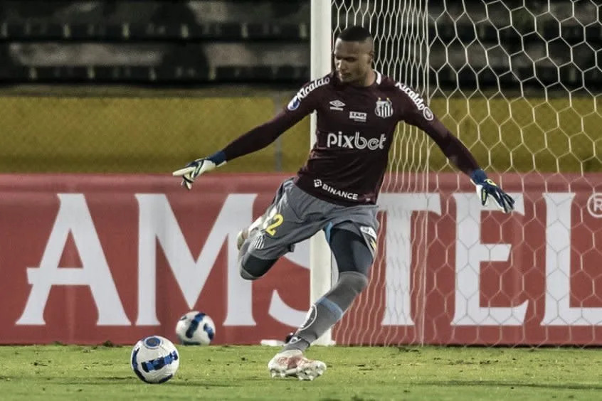 goleiro John